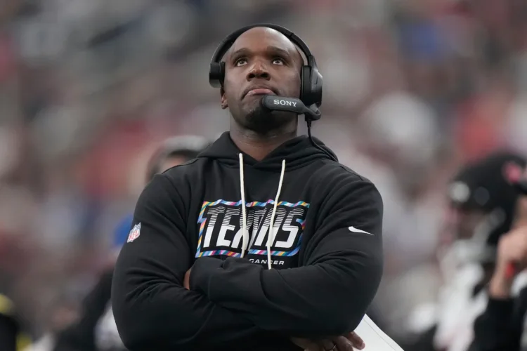 An 0-4 hole and another fourth-quarter collapse: What’s breaking down for the Texans
